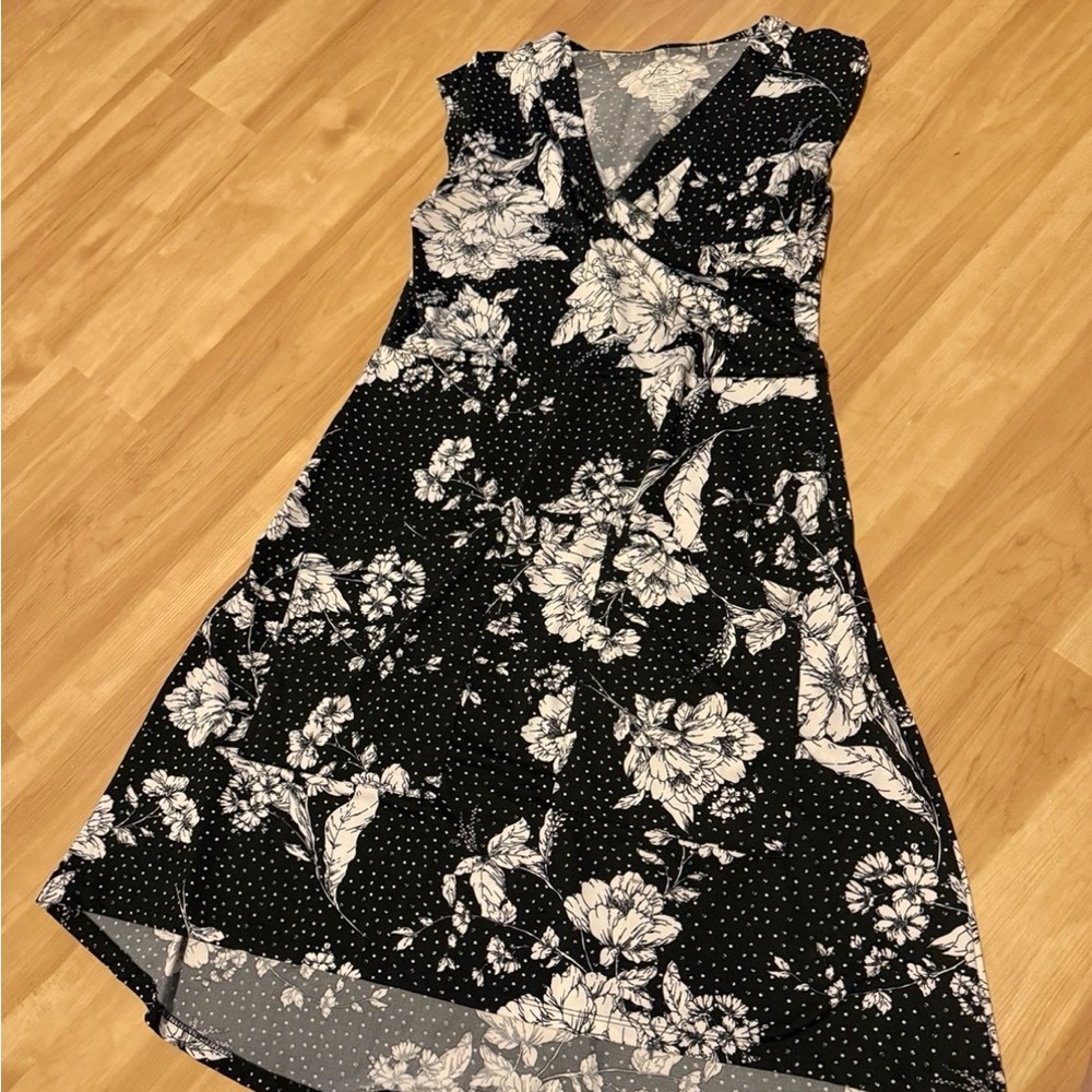 Lady Hike Black and White Floral EVERYDAY Dress size M